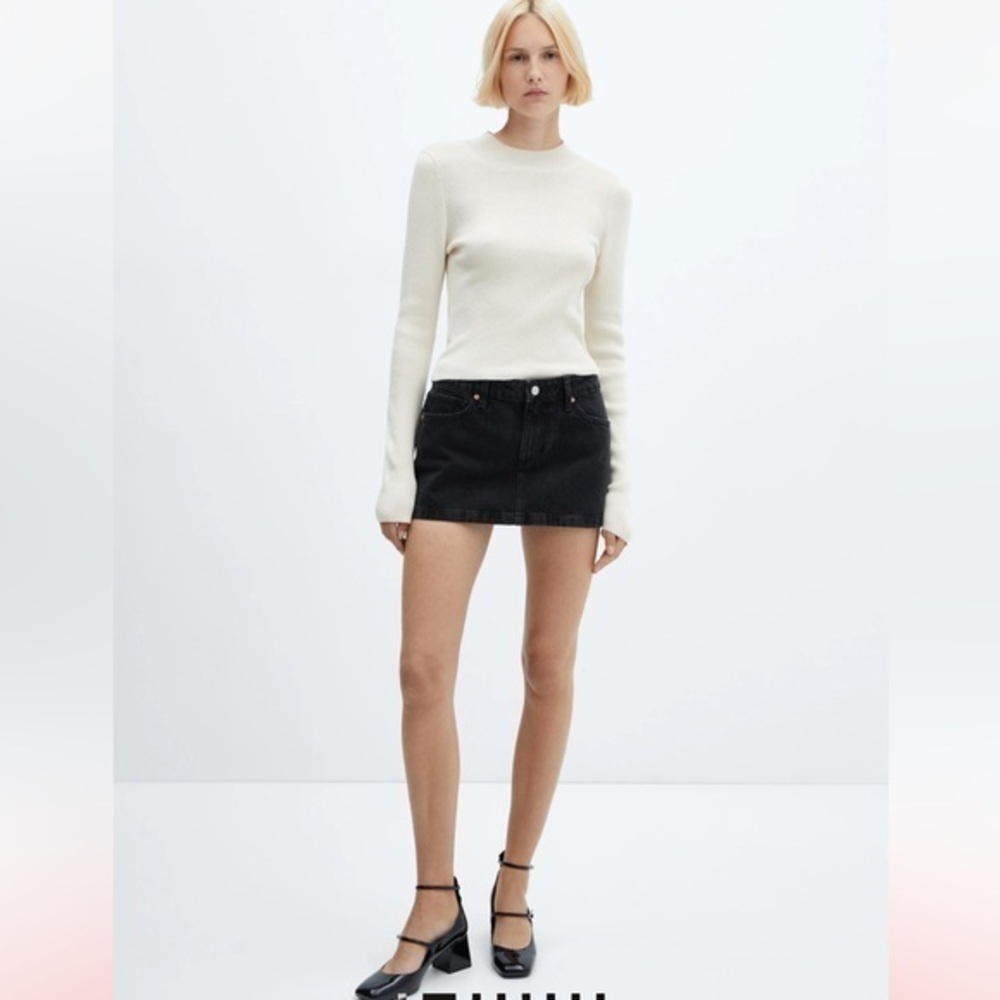 Sun-Deh Aritzia Black Low Rise Micro Mini Denim Jean Skirt Cotton Size 29